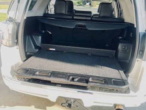 Used 2017 Toyota 4Runner Limited image 11