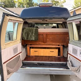 Used 1999 Ford E-150 and Econoline 150 RWD image 8