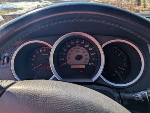 Used 2005 Toyota Tacoma 4x4 Access Cab image 13