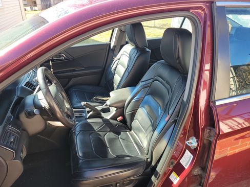 Used 2013 Honda Accord Sport image 8