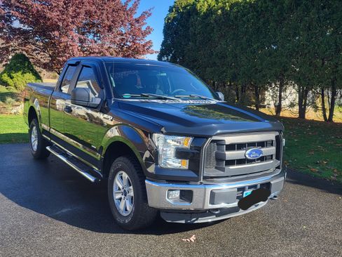 Used 2015 Ford F150 XL w/ Equipment Group 101A Mid image 2