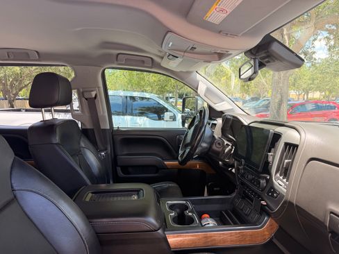 Used 2018 Chevrolet Silverado 2500 LTZ w/ Duramax Plus Package AWD/4WD image 5