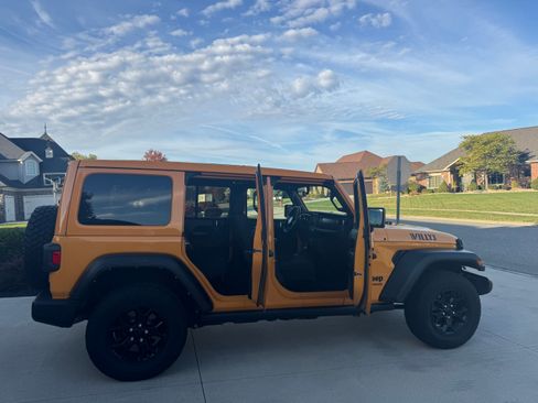 Used 2021 Jeep Wrangler Unlimited Sport image 14