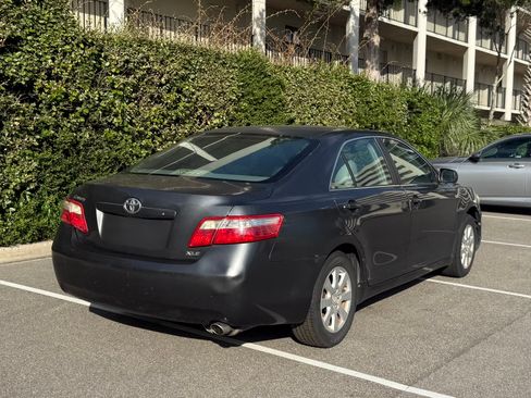 Used 2009 Toyota Camry XLE image 2