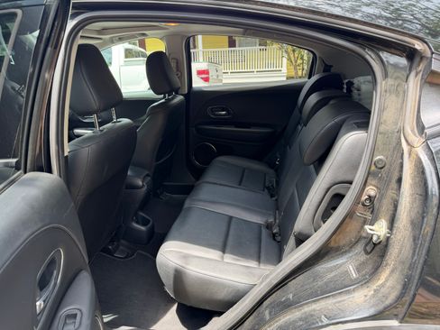 Used 2017 Honda HR-V EX-L image 13