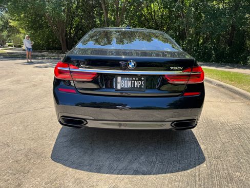 Used 2018 BMW 750i xDrive AWD/4WD image 9