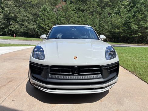 Used 2025 Porsche Macan GTS AWD/4WD image 10