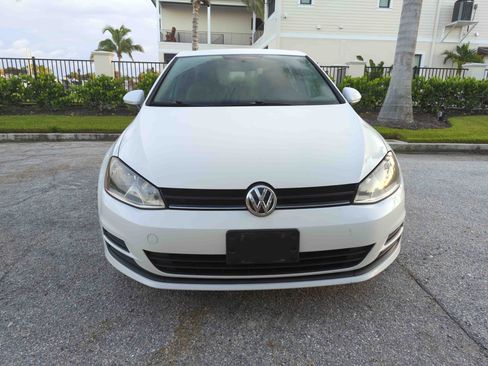 Used 2015 Volkswagen Golf TDI S image 2