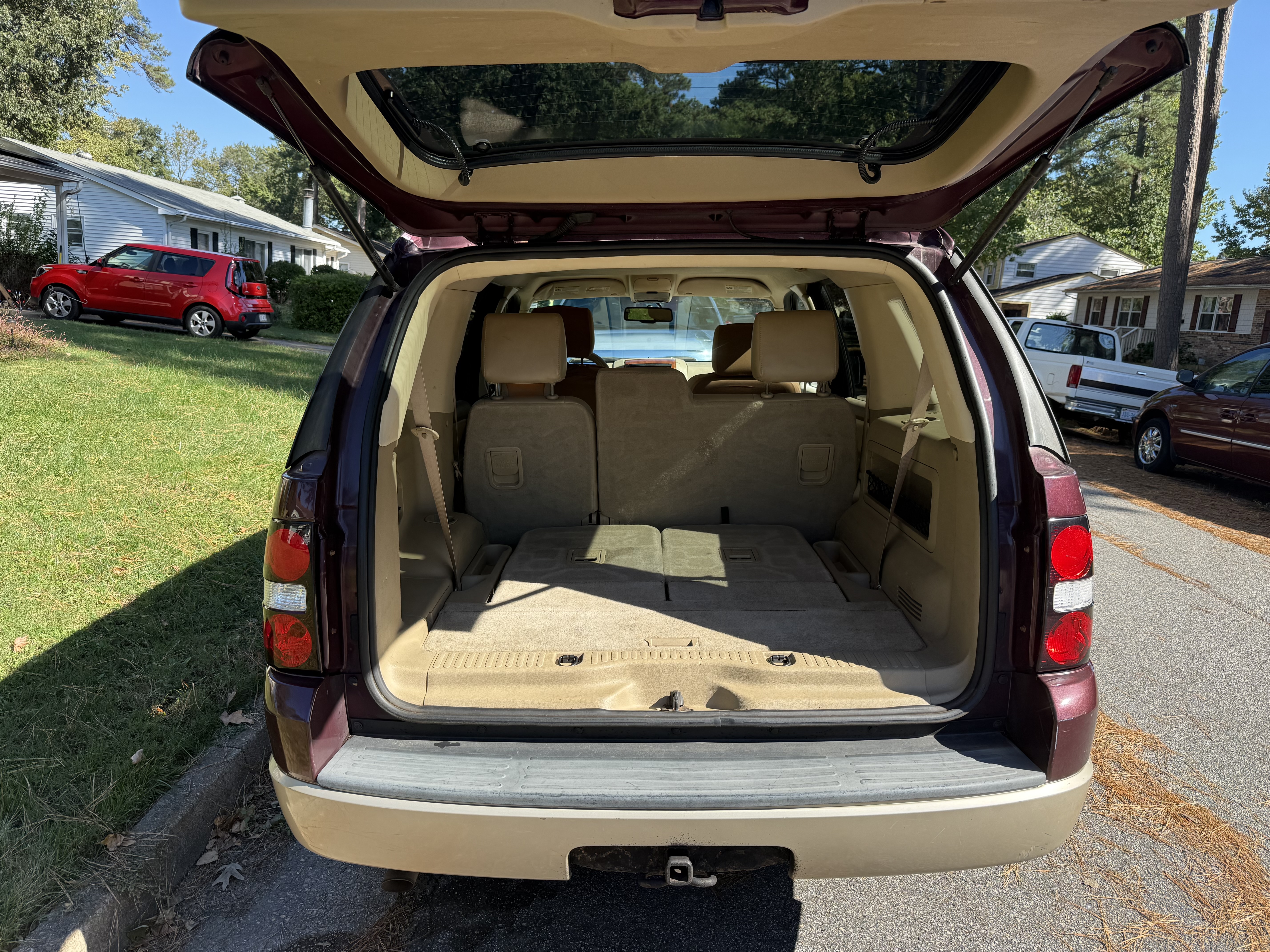 Used 2008 Ford Explorer Eddie Bauer AWD/4WD image 18