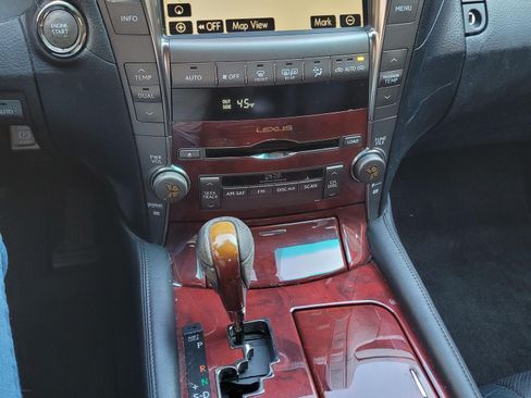 Used 2008 Lexus LS 460 image 9