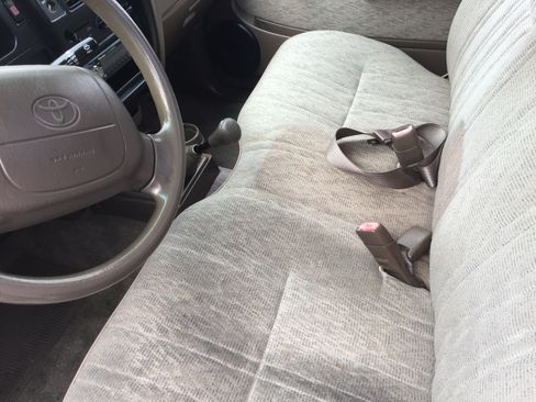 Used 1998 Toyota Tacoma Short Bed image 16