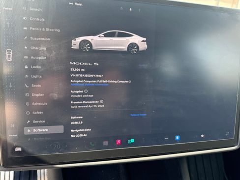 Used 2022 Tesla Model S Standard Range image 17