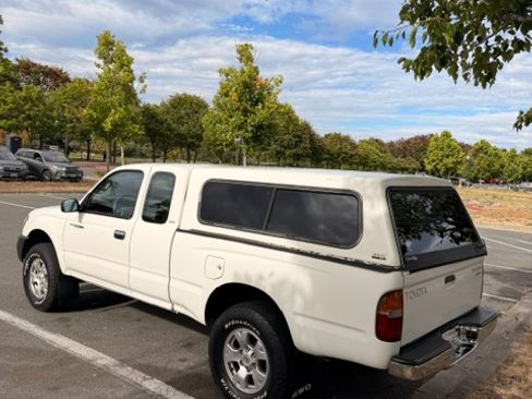 Used 1998 Toyota Tacoma 4x4 Xtracab V6 image 8