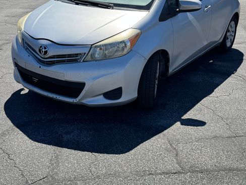 Used 2012 Toyota Yaris LE image 24