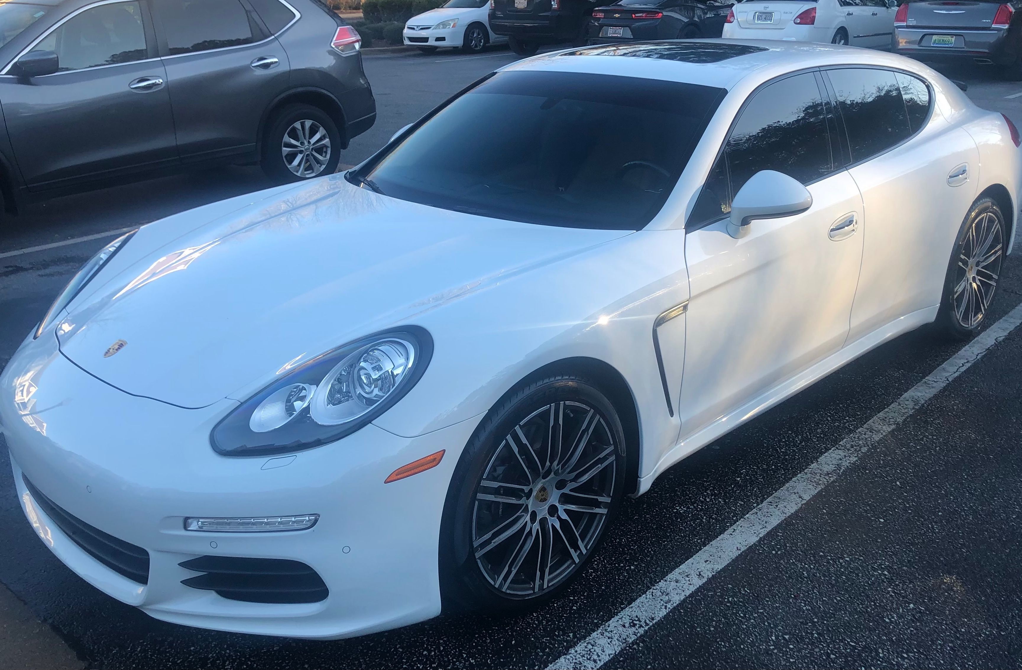 Used 2016 Porsche Panamera Edition RWD image 4