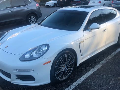Used 2016 Porsche Panamera Edition RWD image 4