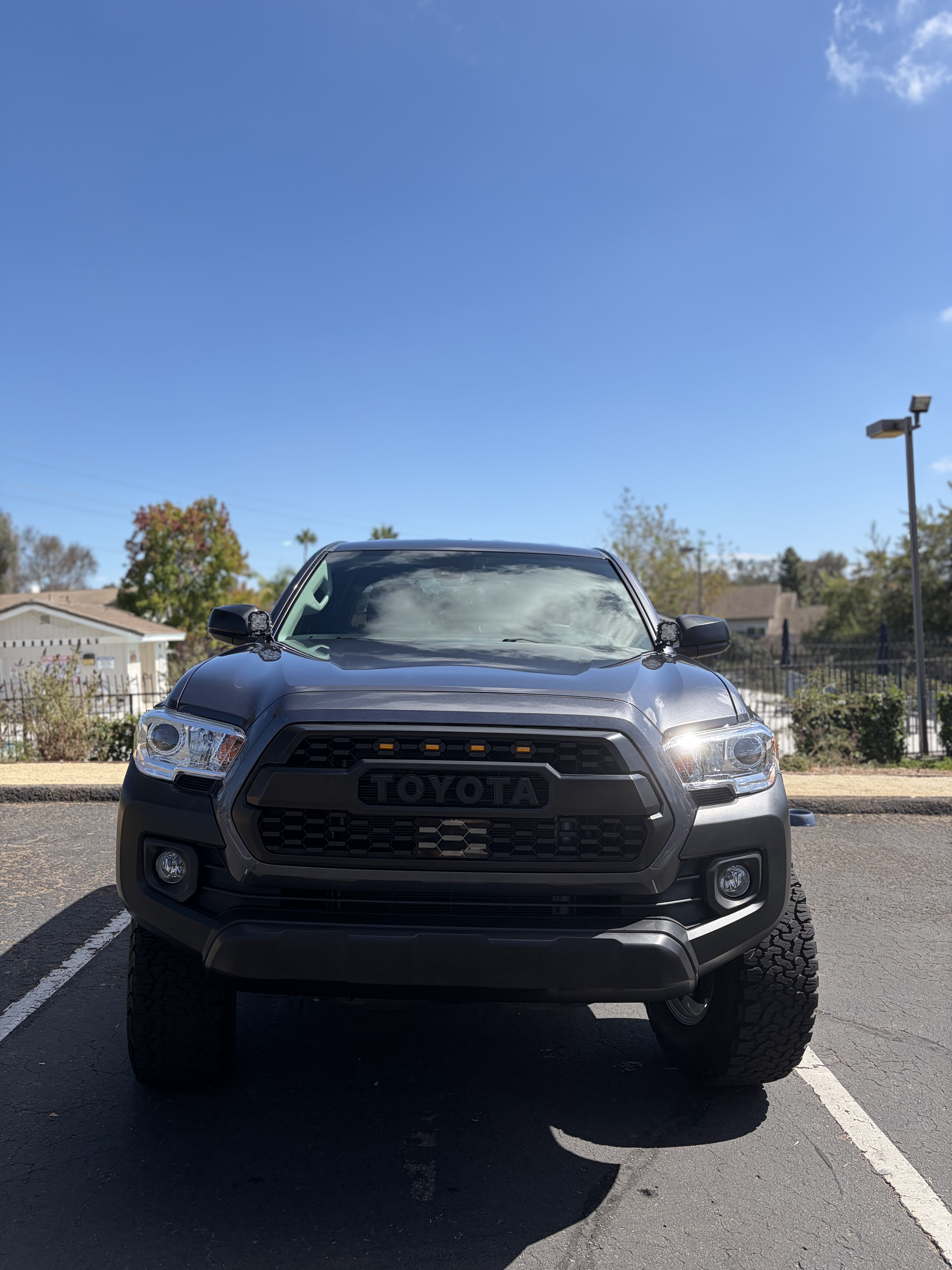 Used 2023 Toyota Tacoma SR AWD/4WD image 4