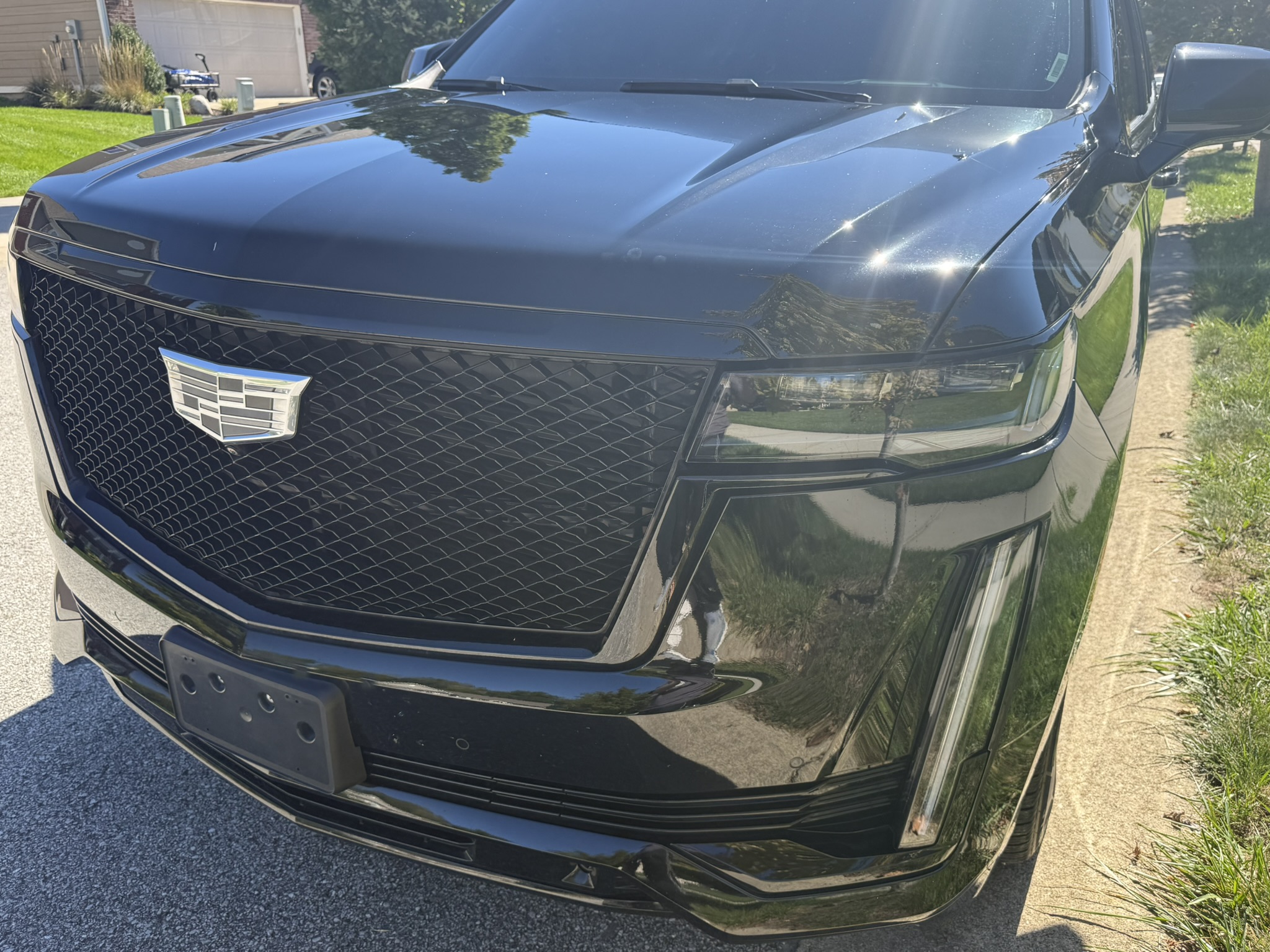 Used 2023 Cadillac Escalade Sport Platinum w/ LPO, ONYX Package AWD/4WD image 15