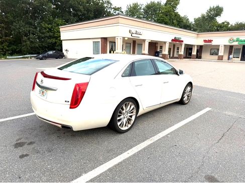 Used 2013 Cadillac XTS Platinum AWD/4WD image 2