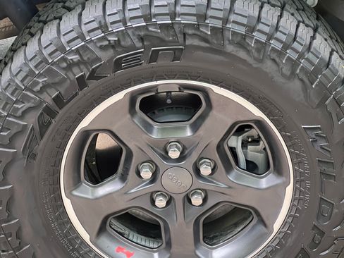 Used 2023 Jeep Gladiator Rubicon w/ LED Lighting Group image 23