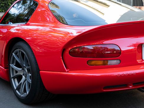 Used 2001 Dodge Viper GTS image 19