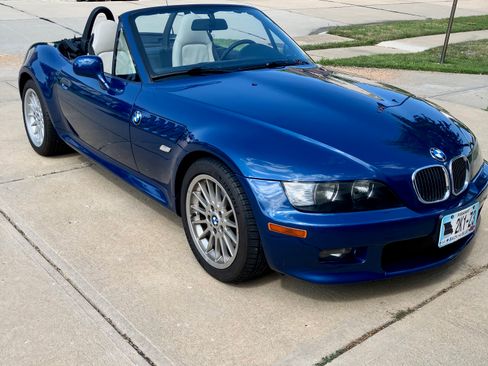 Used 2001 BMW Z3 3.0i RWD image 1