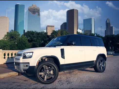 Used 2021 Land Rover Defender 110 SE image 15