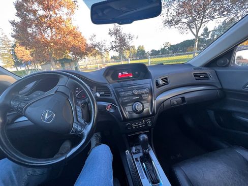 Used 2013 Acura ILX w/ Premium Package image 20