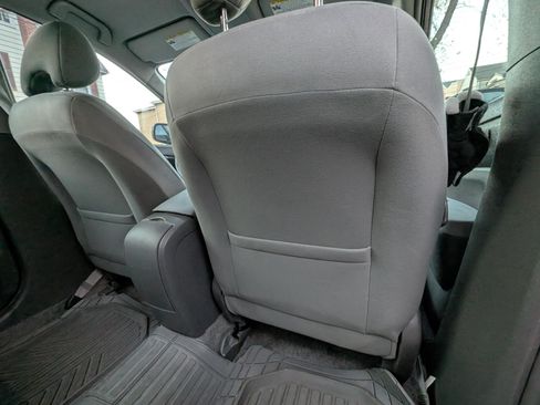 Used 2006 Toyota Prius image 12