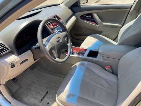 Used 2009 Toyota Camry LE image 9