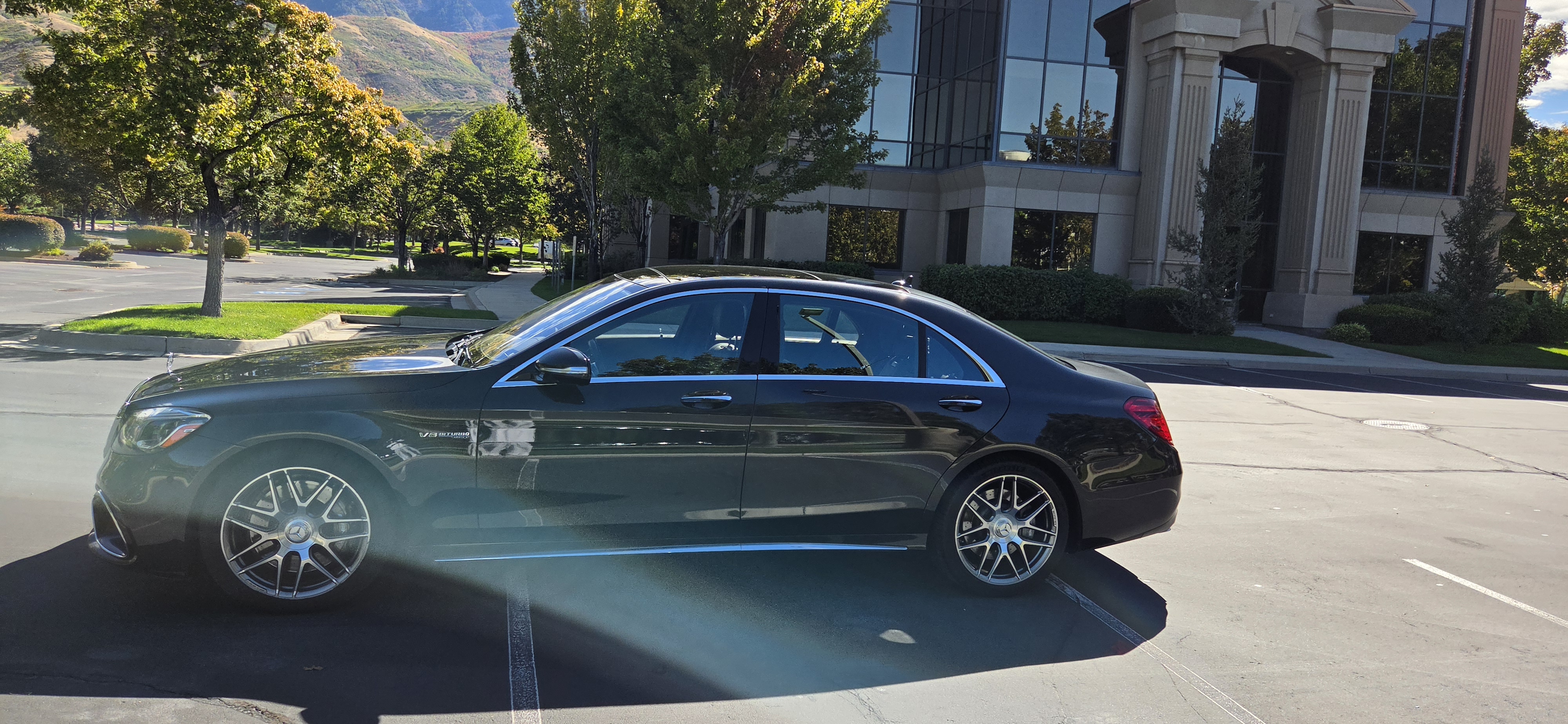 Used 2018 Mercedes-Benz S 63 AMG S 4MATIC Sedan image 2