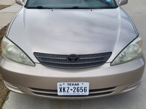 Used 2004 Toyota Camry LE image 8