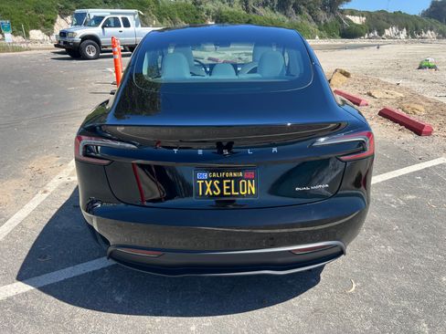 Used 2025 Tesla Model 3 Long Range image 6
