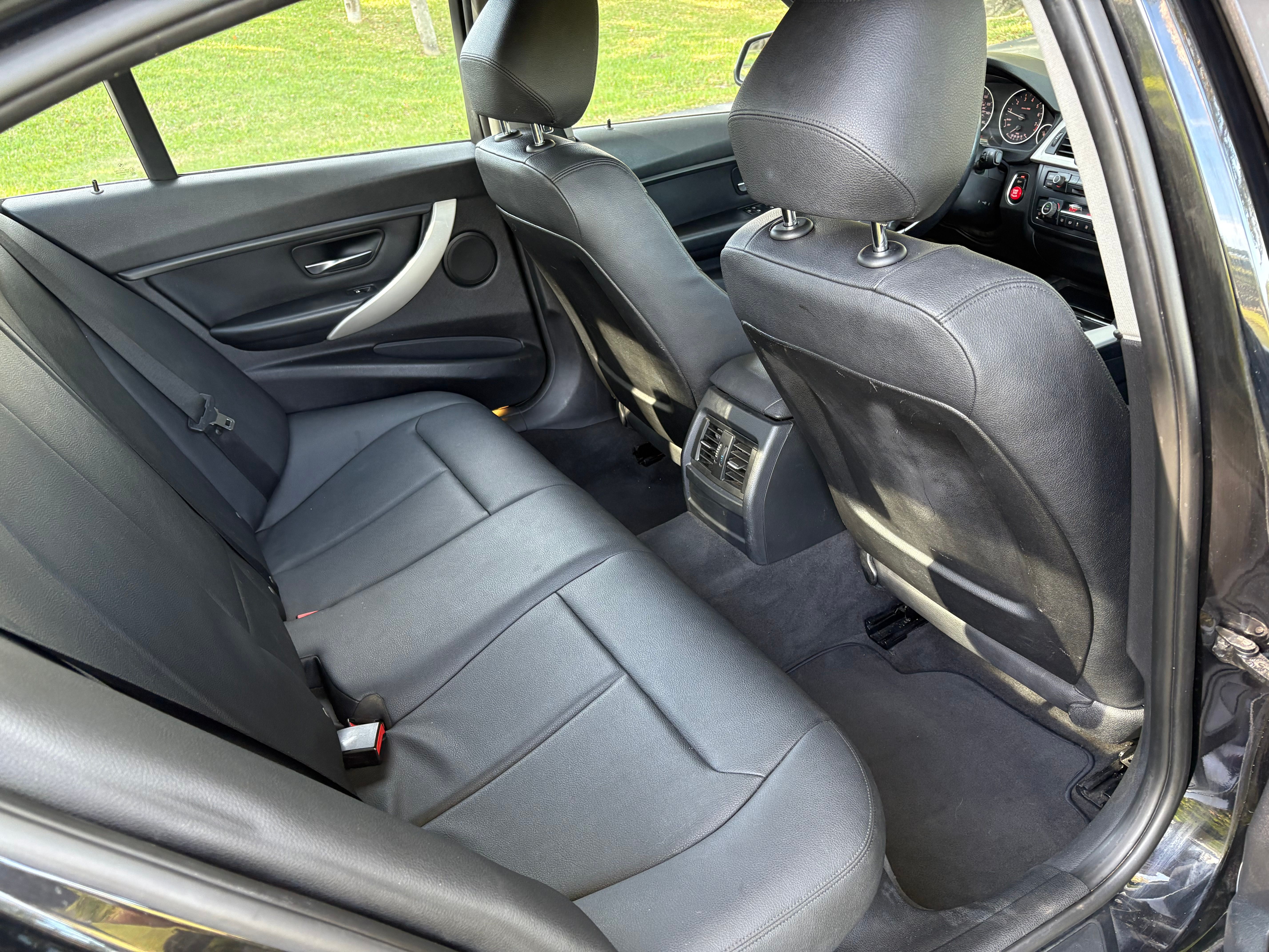 Used 2014 BMW 320i Sedan RWD image 19