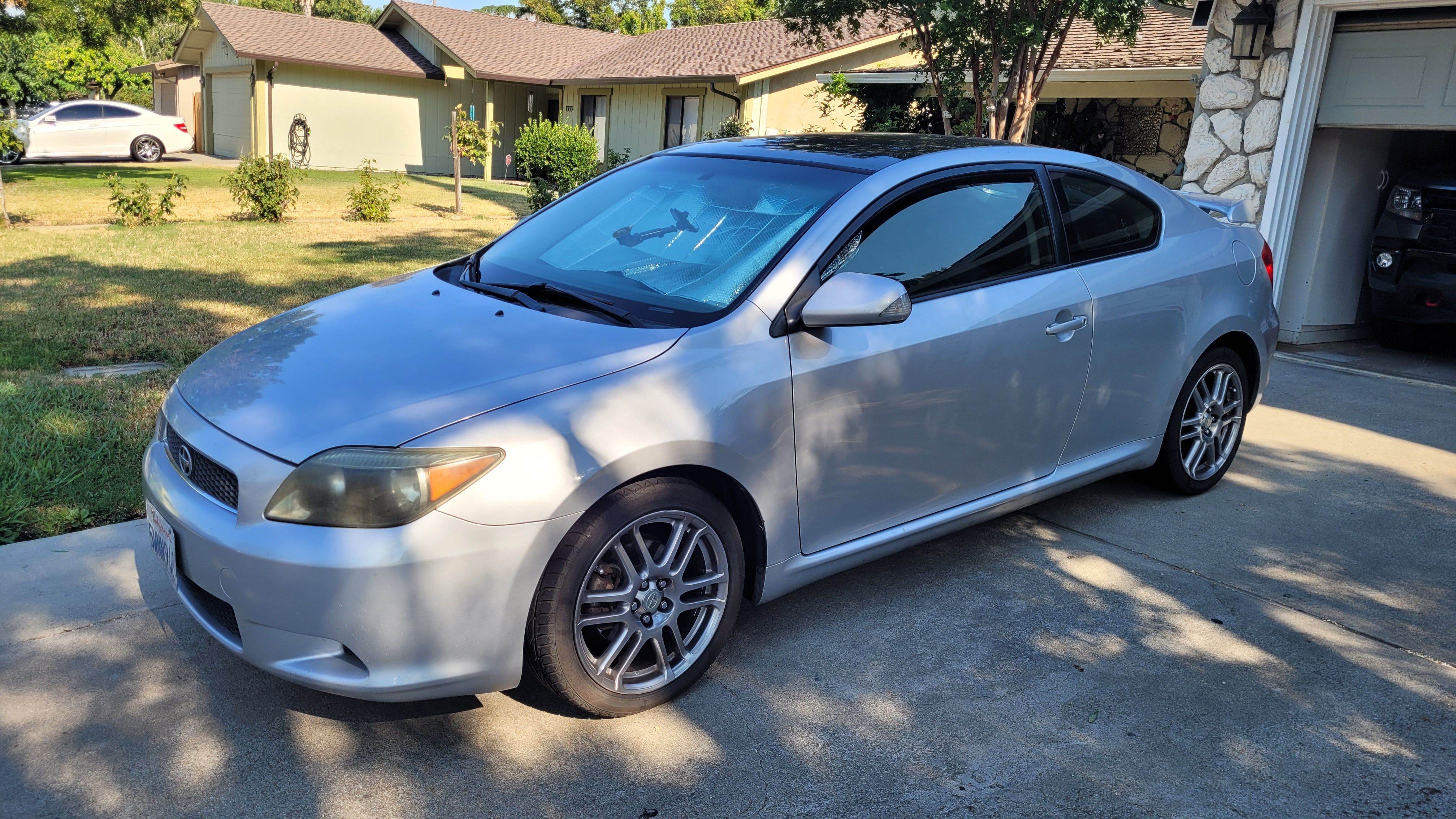 Used 2007 Scion tC FWD image 2