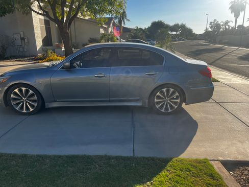 Used 2014 Hyundai Genesis 5.0 R-Spec image 6