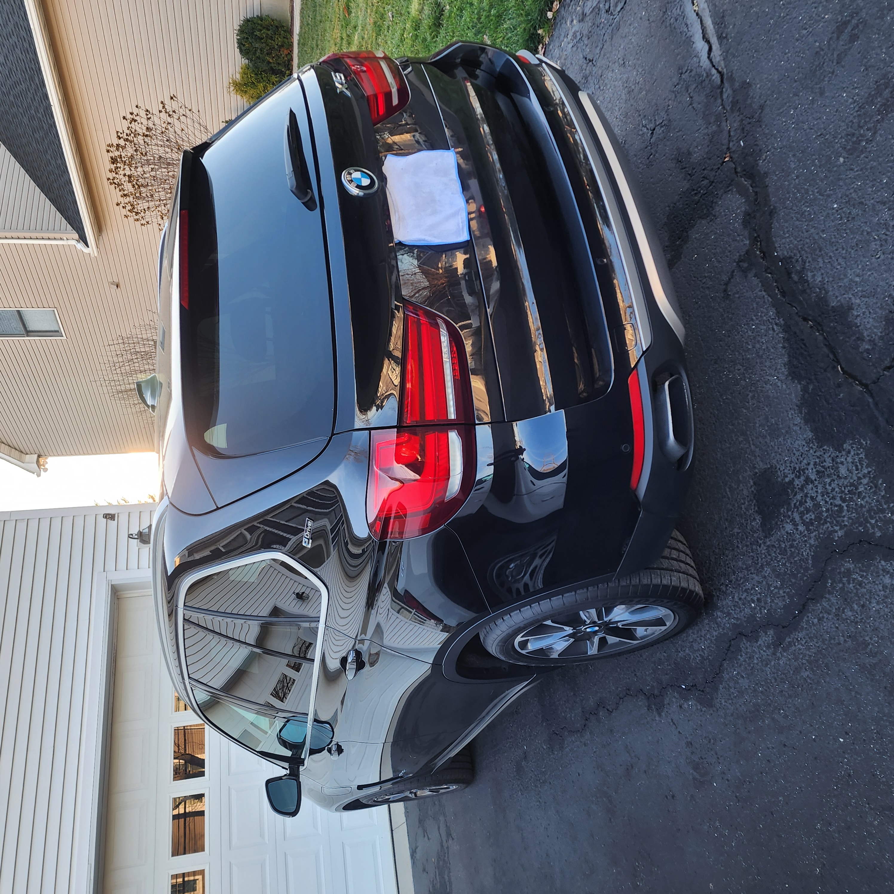 Used 2017 BMW X5 xDrive40e AWD/4WD image 9