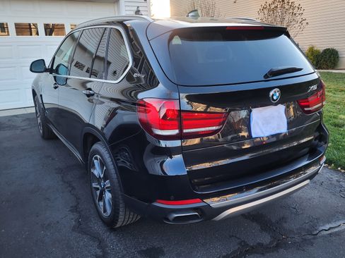 Used 2017 BMW X5 xDrive40e image 9