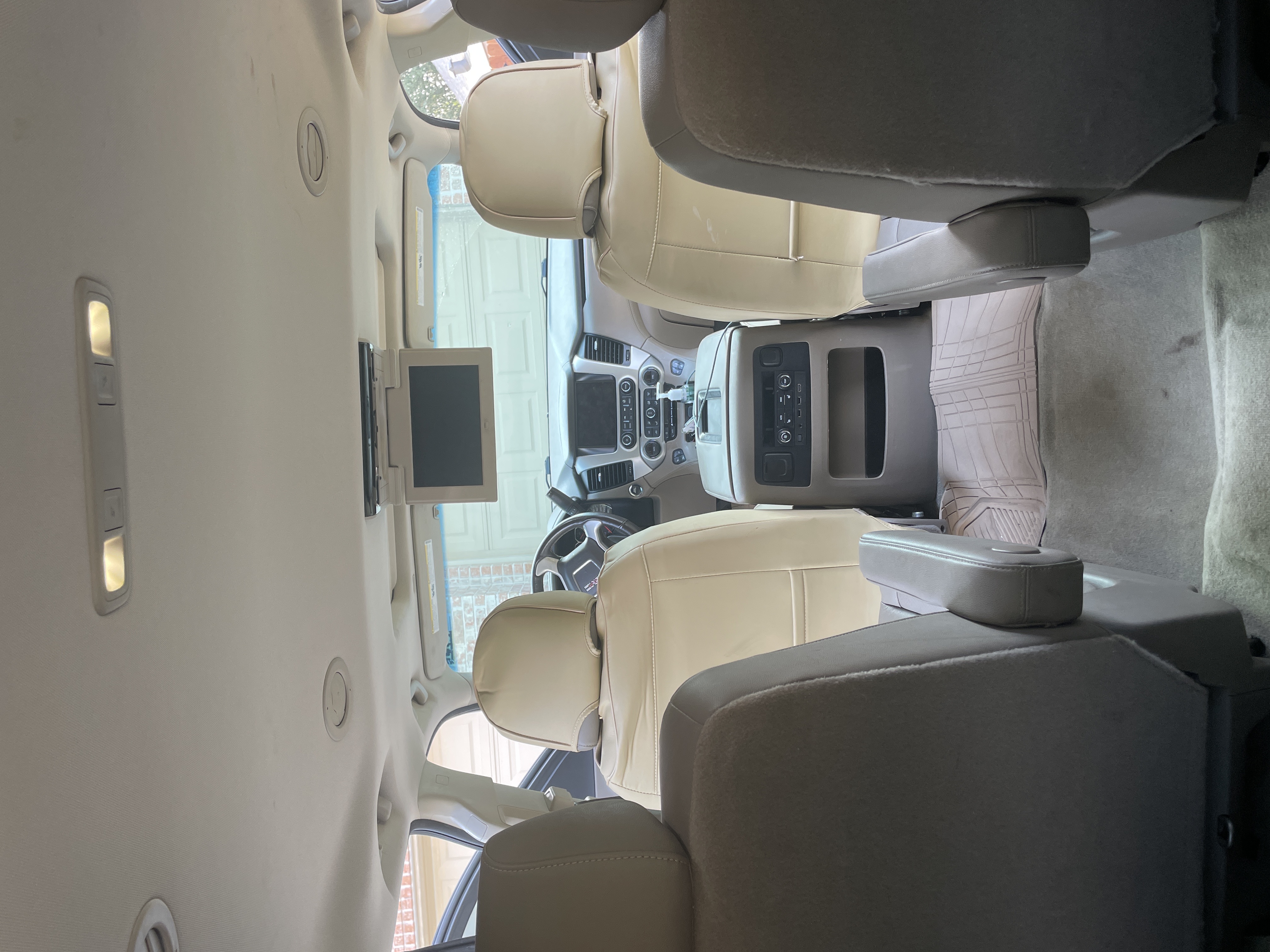 Used 2018 GMC Yukon SLT w/ Open Road Package RWD image 11