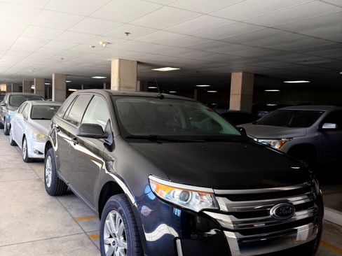 Used 2014 Ford Edge SEL w/ Equipment Group 205A image 10