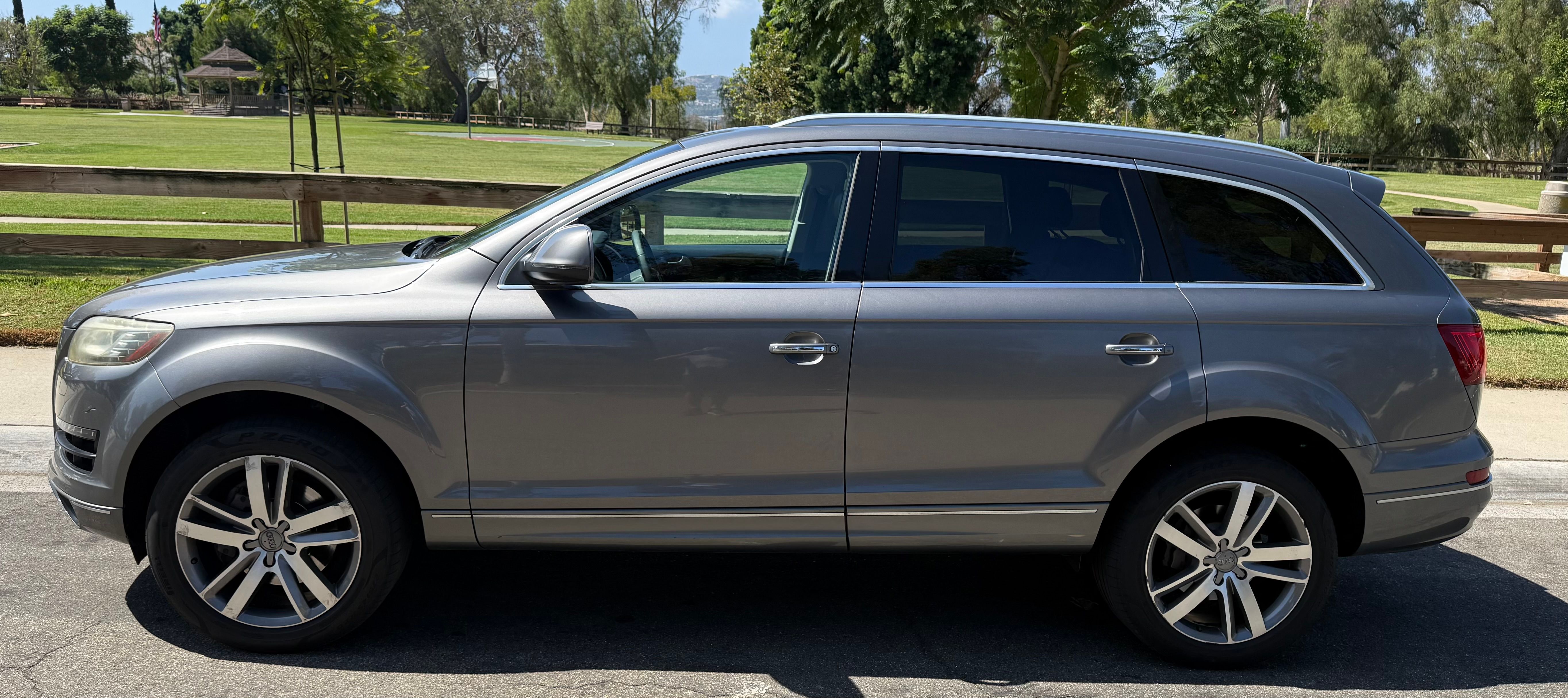 Used 2011 Audi Q7 3.0T Premium Plus AWD/4WD image 4