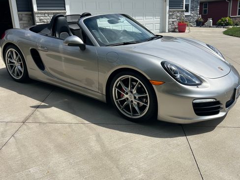 Used 2013 Porsche Boxster S RWD image 2