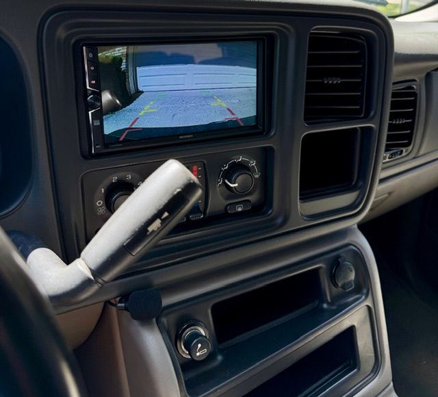 Used 2004 Chevrolet Tahoe Z71 w/ Z71 Preferred Equipment Group AWD/4WD image 17