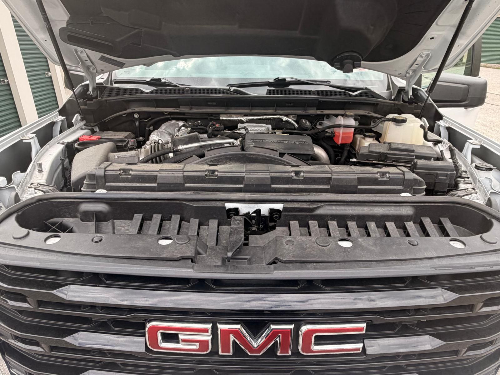 Used 2023 GMC Sierra 3500 Pro w/ Gooseneck/5TH Wheel Package AWD/4WD image 15