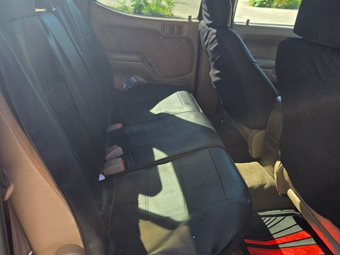 Used 2003 Toyota Tacoma PreRunner image 12