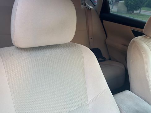 Used 2015 Nissan Altima 2.5 SV image 12