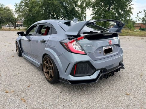 Used 2019 Honda Civic Type R image 6