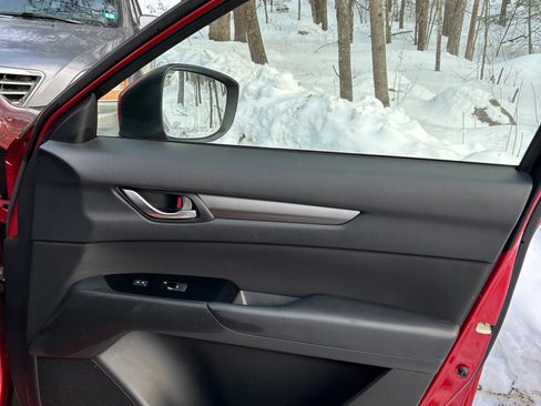 Used 2019 MAZDA CX-5 Sport image 18