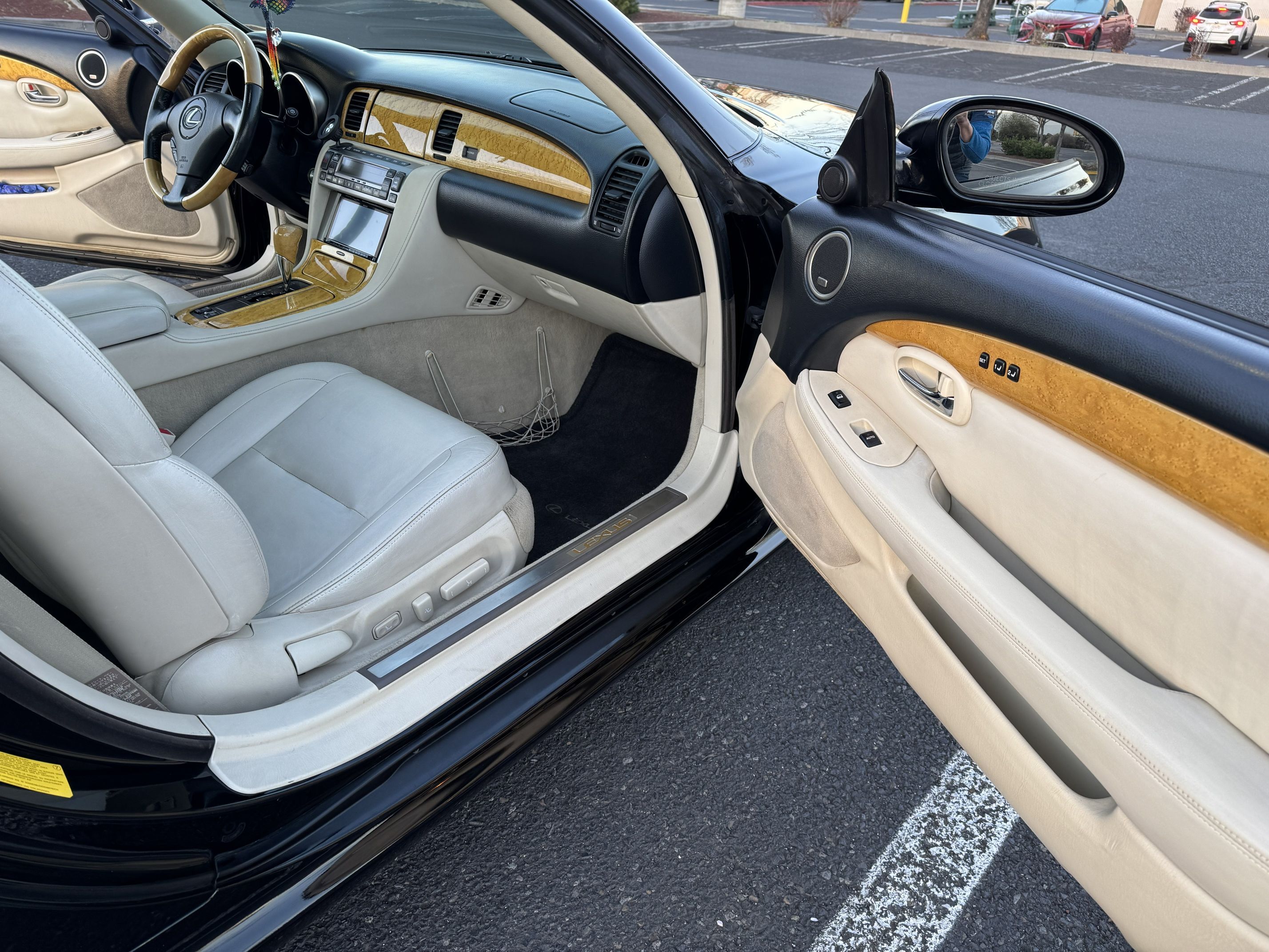 Used 2003 Lexus SC 430 Convertible RWD image 13
