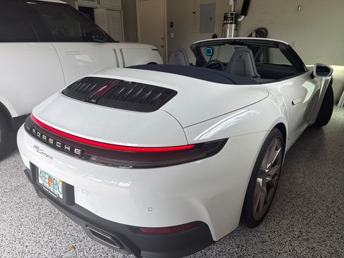 Used 2025 Porsche 911 Carrera RWD image 14